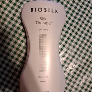 NWT Biosilk Silk Therapy Shampoo